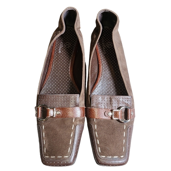 Cole Haan Nike Air Brown Suede Leather Faux Strap & Buckle Flats Size 9AA NARROW - Picture 2 of 10